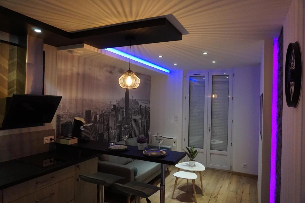 Appart Chic & Moderne Avec Balcon La Roche-sur-Yon Exteriör bild